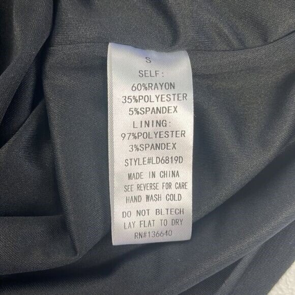 L'atiste Pearl Tuxedo Dress Black Long Sleeve Deep V-Neck Lined Bodycon NEW - Picture 11 of 13